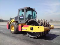 rolo compactador XCMG XS120 PD pata.